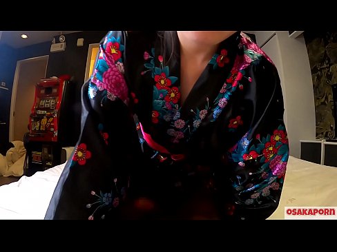 ❤️ Ko te kotiro cosplay rangatahi e pai ana ki te moe wahine ki te korikori me te pupuhi i roto i te wahine hoiho me te pupuhi. Kotiro Ahia he Topanga puhuruhuru me te tits ataahua i roto i nga kakahu Japanese tuku iho i roto i te ataata runaruna e whakaatu ana i te titoo me nga taonga taakaro Fuck. Sakura 3 OSAKAORN. Homemade porn i porn mi.teencumpot.ru ❤